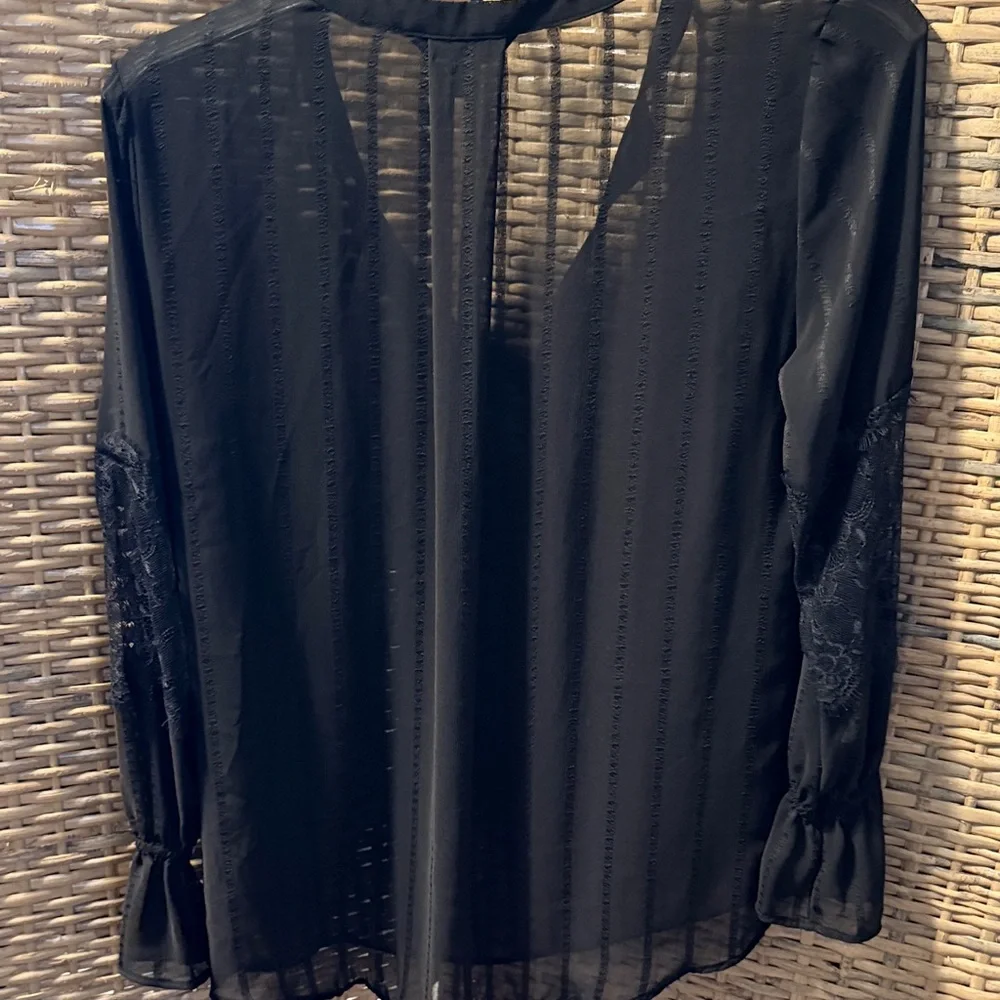 Simply Vera Vera Wang Elegant Black Blouse - Picture 3 of 6